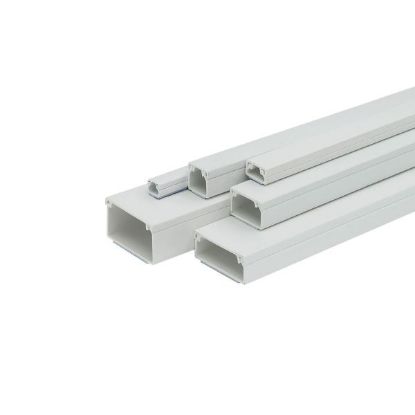 TRUNKING  40 X 40 3M WHT YT5 each